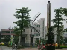 精装中高楼层看小区花园,位置安静,户型方正价格可谈