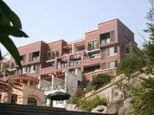 纯洋房楼盘 上下两层带花园 实用面积大 安静