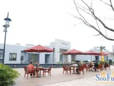 紧靠儿童公园和鸿恩寺公园 看房方便有钥匙