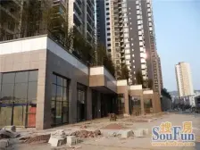 南坪南湖站,一改二拎包入住。轻轨旁