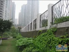 轻轨房顶跃+人车人流+小区环境好+满二年无增值税