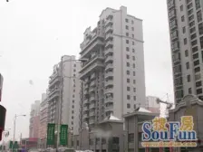 装修好,税费少,看房比较方便。