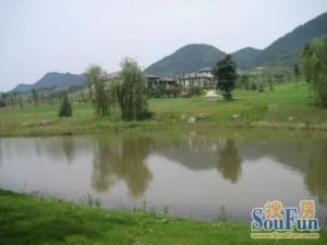 叠滟岭一线上叠带2个车位带40平屋顶露台