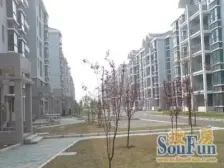 18号换车王地铁边 联排西边套别墅,位置好,使用率高