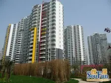 奥体旁,此房满五,西附可上,配套设施齐全。