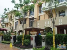 边套大花园,满五且一,看房方便