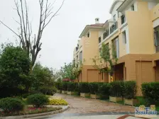 边套大花园,满五且一,看房方便