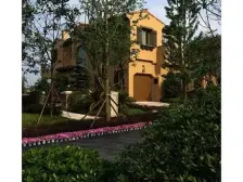 一线高尔夫球场,视野开阔,做了土建,2+1结构