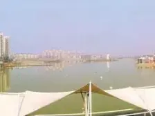 顶楼户型房子通透,看房方便,诚心出售。