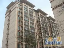 房子采光佳,有小区院子,停车方便