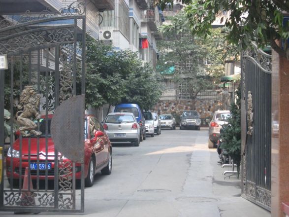 明苑公寓实景图