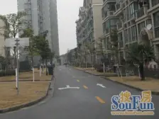 中楼层 纯毛坯 可自由装修 南北通户型 靠地铁购物广场