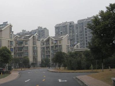 小区相关图
