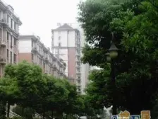 南北通大三房随时看房带阁楼