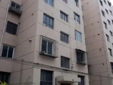 地铁口 电梯两室 南北通透 户型方正 中间楼层