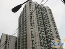 洪崖洞旁小区,正规一室一厅,居家安静,树景房