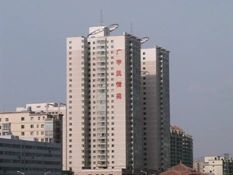 电梯河景房两室两厅两卫户型方正采光好