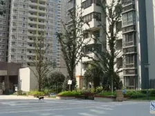 户型方正,采光好,近轻轨和商圈,业主诚心出售