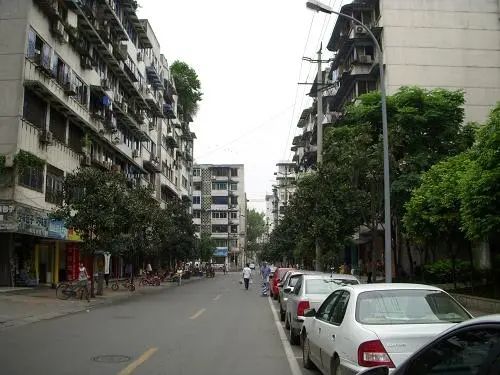 小区相关图