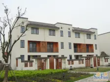 精装修可以直接拎包入住,带电梯