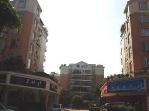 南馨园4室2厅西南东北