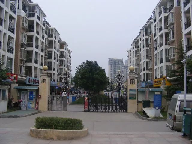 小区相关图
