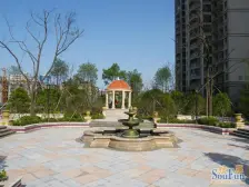 众鑫城上城一期 南北通透,采光好 装修好,环镜优美 中间楼层