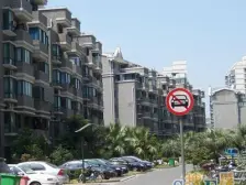 大两房,精装修,诚意出售,价格可以谈,房型正气。