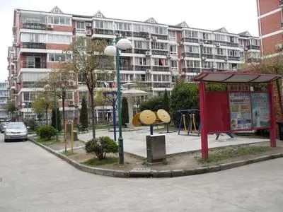 小区相关图