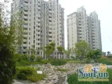 三房一卫丨五年V一丨得房率高丨方便看价可谈丨诚意售