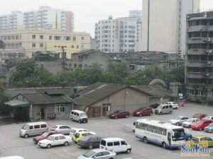 石人南路23号1室1厅东南