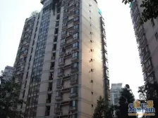 黄泥磅十佳小区 顶跃 视野开阔看中庭 带露台和花园