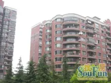 上海花城,楼位置好,房子有产权车位,房子新