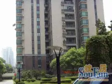 尊园 3室1厅 南 北