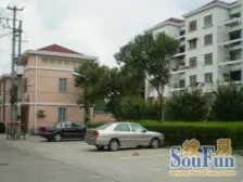 全明户型,户型方正,有院子,得房率高,一梯2户