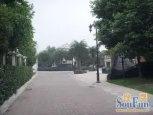 龙头寺 比华利豪园七房993万