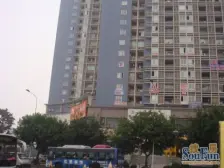 九街不夜城 精装两房 双阳台 户型方正拎包入住