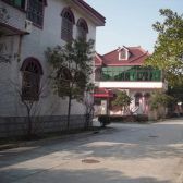 次顶楼,近地铁,配套齐全,业主诚意出售,价格可谈