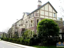 南郊中华园4室南朝向1300.00万元/套出售