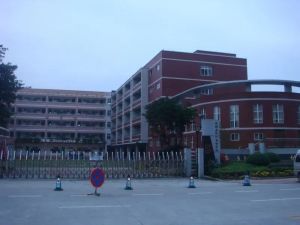 育才都市家园一期3室2厅南