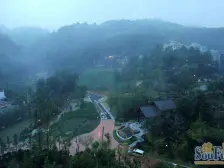 学府路 天景雨山前五房280万
