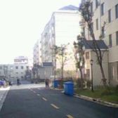 新上带朝南大露台带阁楼三房绝佳好位置