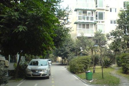 小区相关图