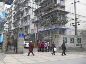 劲草园 4室1厅 南