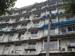 劲草园3室1厅南