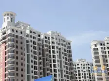 赣江边小区中间位置闹中取静前面无遮挡