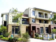 联排别墅,看房方便。