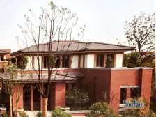 集中南花园南临河视野开阔,交通便利配套完善,装修精