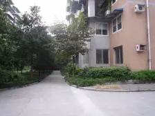 雨台公园 三跃4个卧室 精装拎包入住 业主急售诚心的很