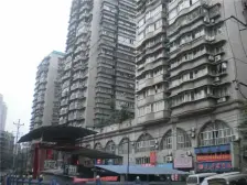 配套齐全大三房出门就是公交车站楼下还有菜市